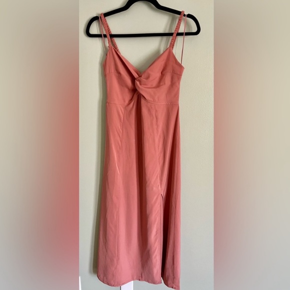 NWT Abercrombie Twist Front Midi Dress Mauve - Picture 4 of 7